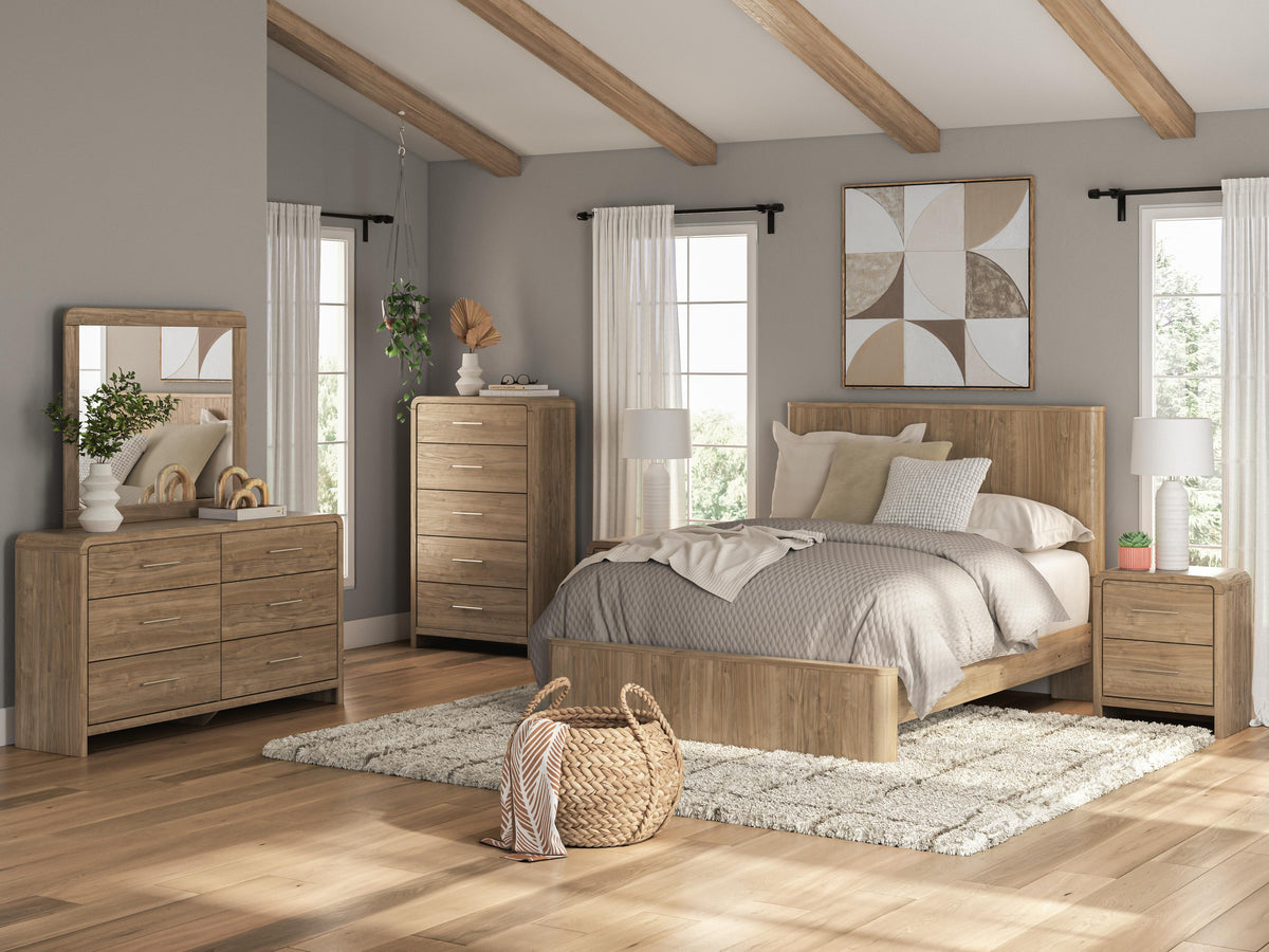Gramburg Queen Panel Platform Bed in Warm Natural Brown, alternate view 10