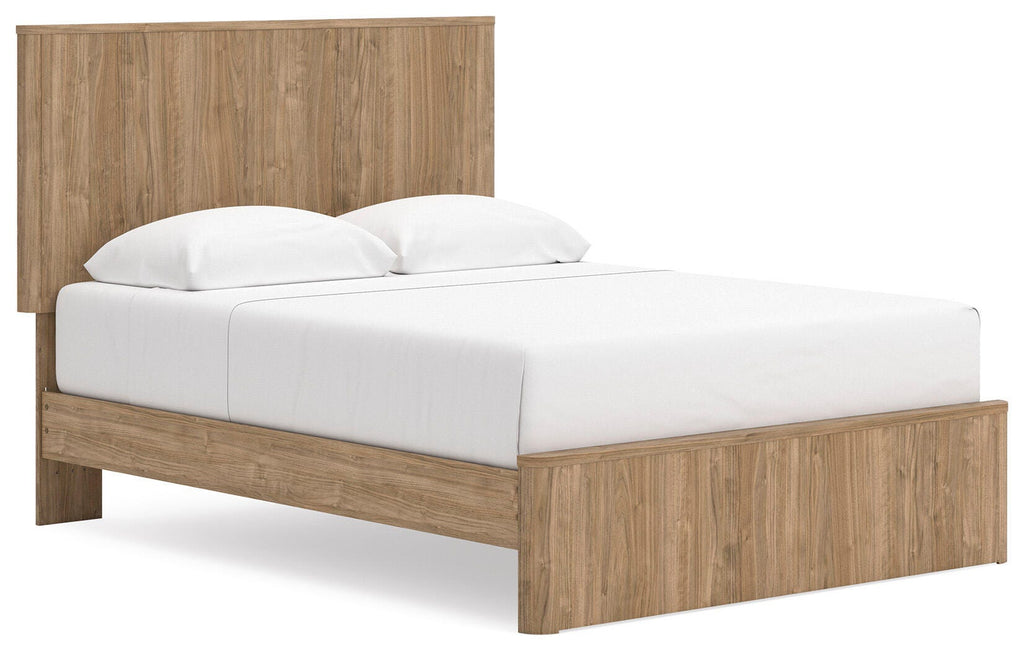 Gramburg Queen Panel Platform Bed in Warm Natural Brown, angle view