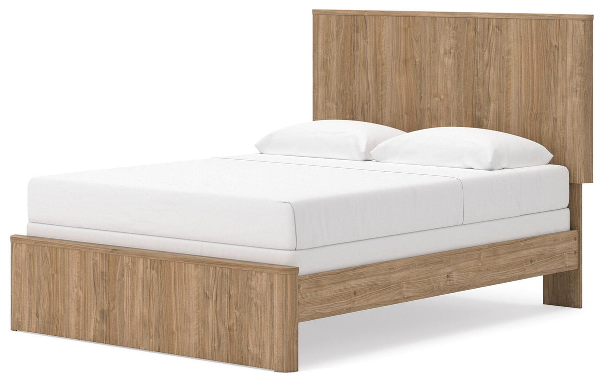 Gramburg Queen Panel Bed in Warm Natural Brown, angle view