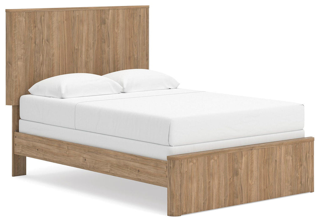 Gramburg Full Panel Bed in Warm Natural Brown, angle view