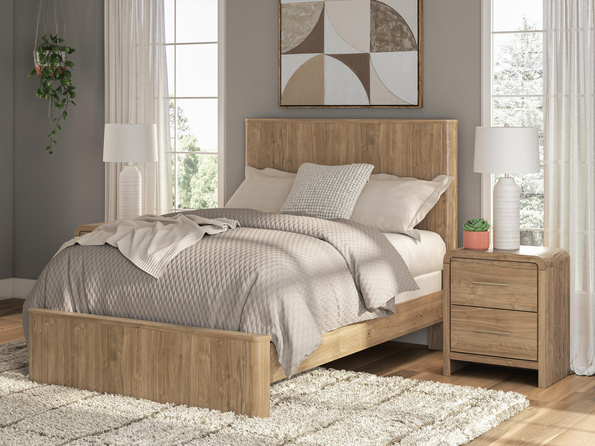 Gramburg Full Panel Bed in Warm Natural Brown, alternate view 2