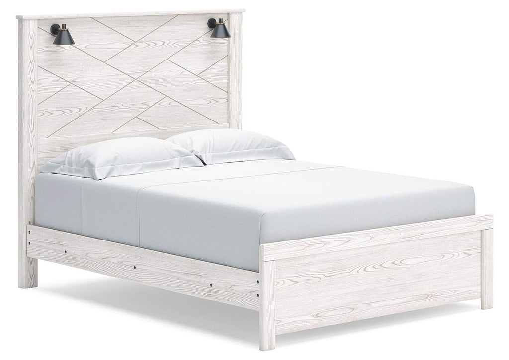 Gerridan Queen Panel Bed with Mirrored Dresser angled view