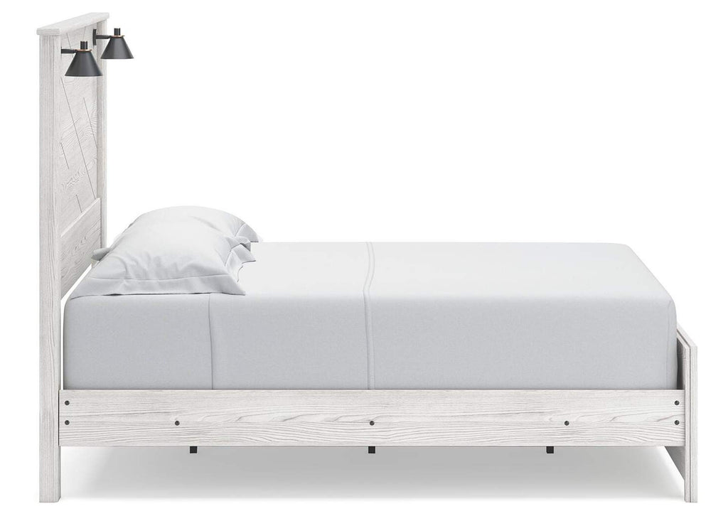 Gerridan Queen Panel Bed with Dresser and 2 Nightstands side view