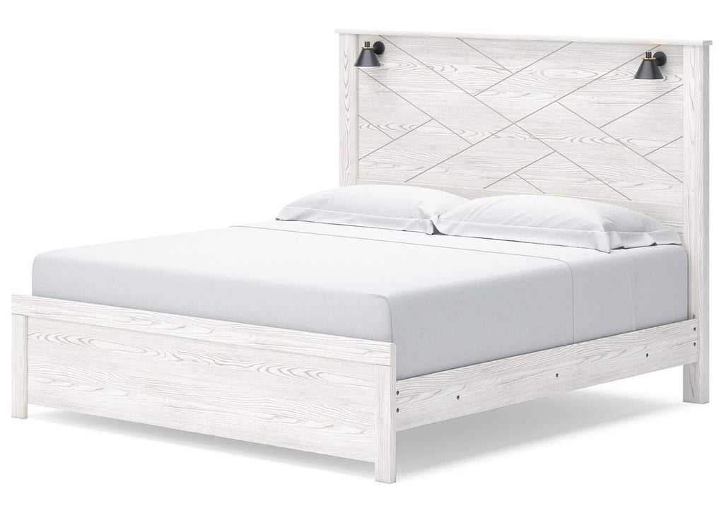 Gerridan King Panel Bed with Mirrored Dresser and Nightstand angled view