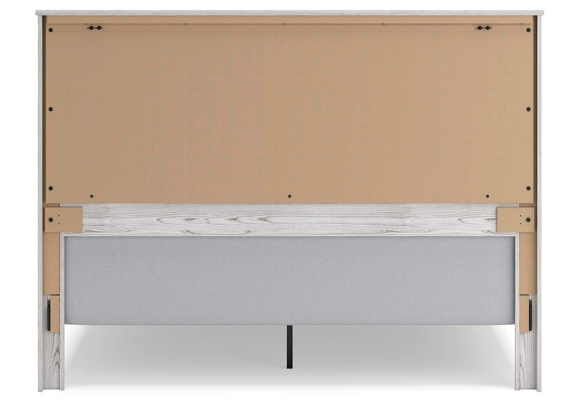 Gerridan King Panel Bed and 2 Nightstands