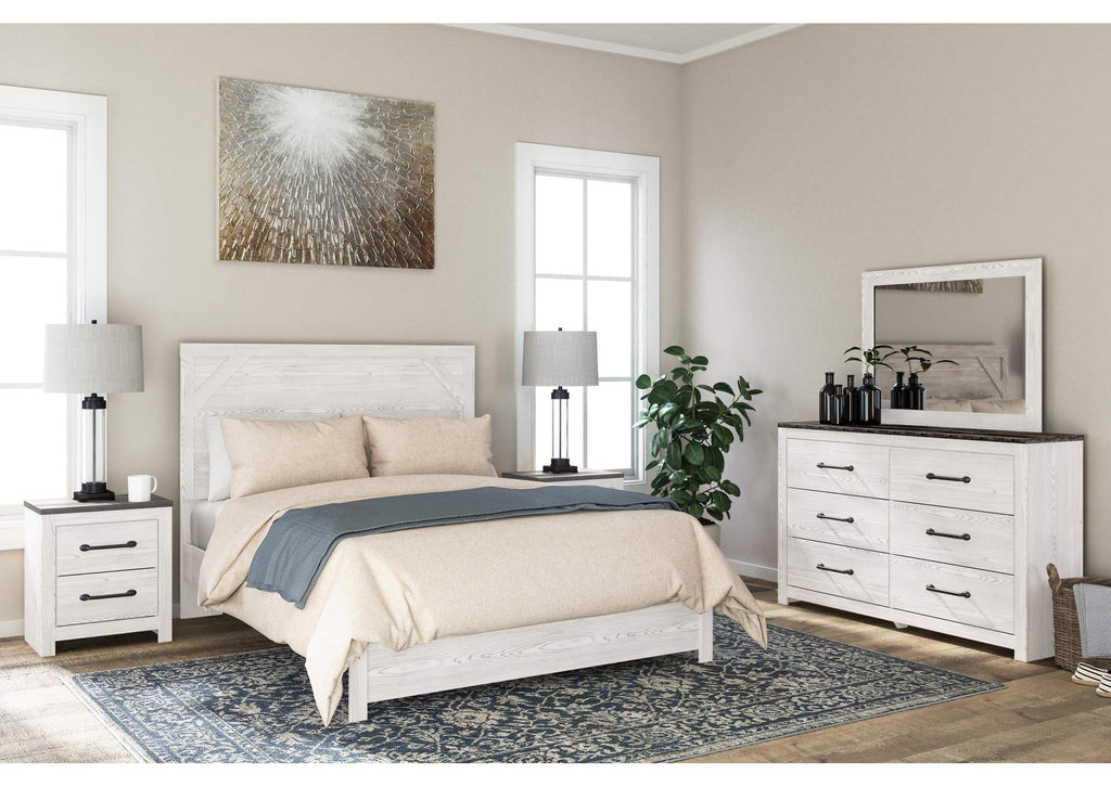 Gerridan Queen Panel Bed with Dresser