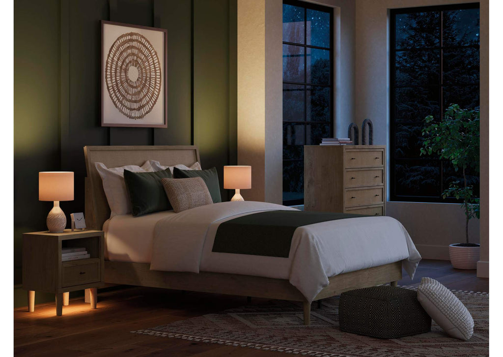 Cielden Queen Panel Bed with Mirrored Dresser, Chest and 2 Nightstands
