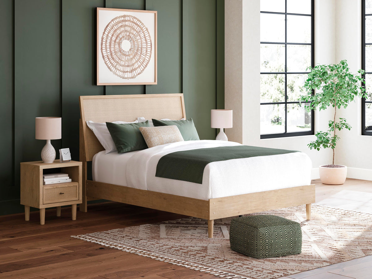 Cielden Queen Panel Bed in Two-tone, alternate view 2