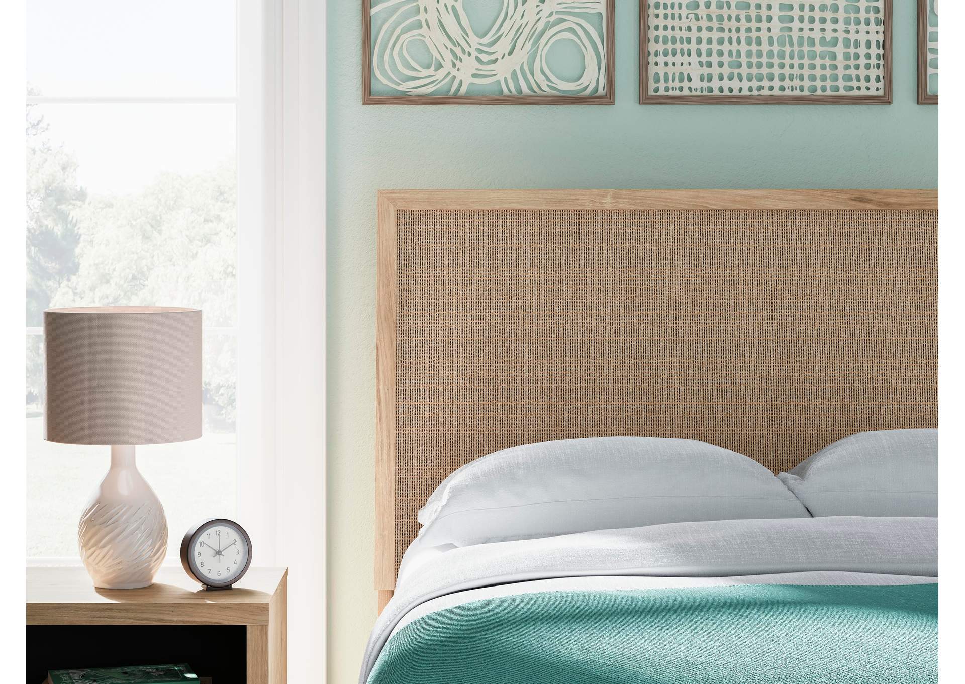 Cielden Full Panel Bed with Mirrored Dresser and 2 Nightstands detail