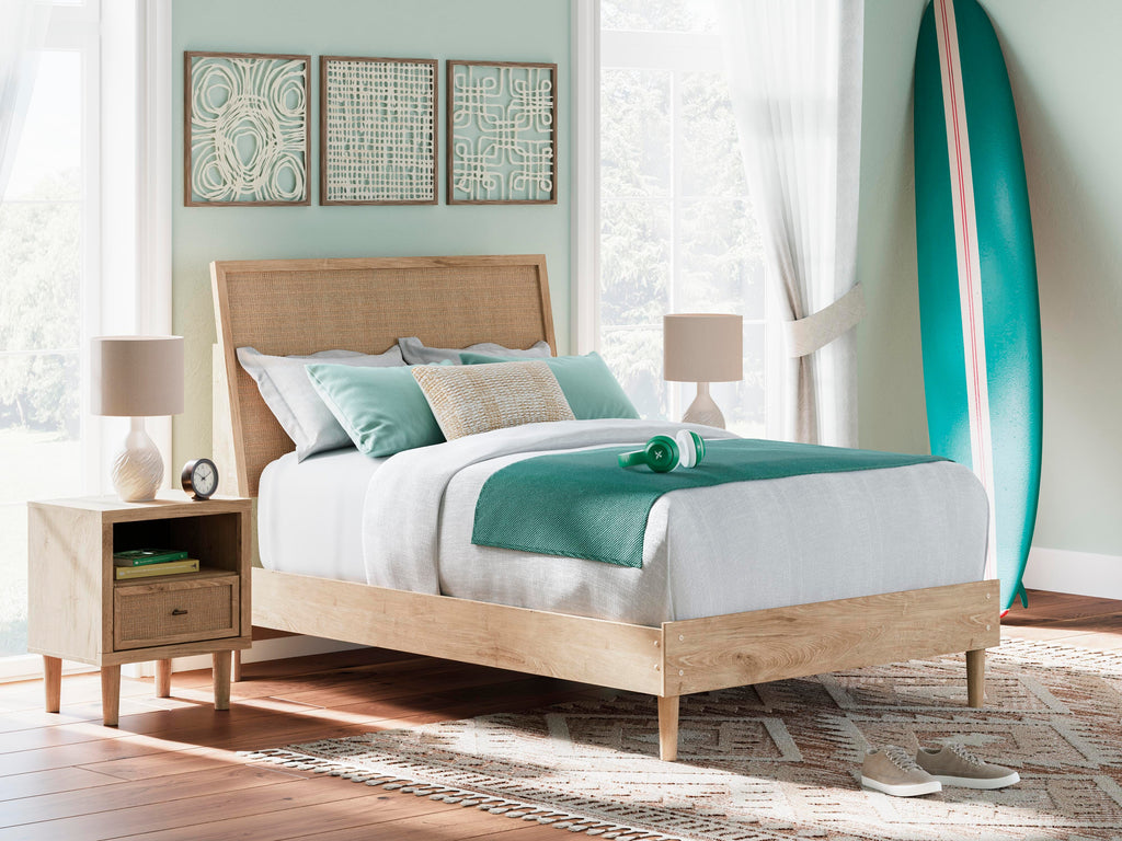 Cielden Full Panel Bed in Two-tone, alternate view 2