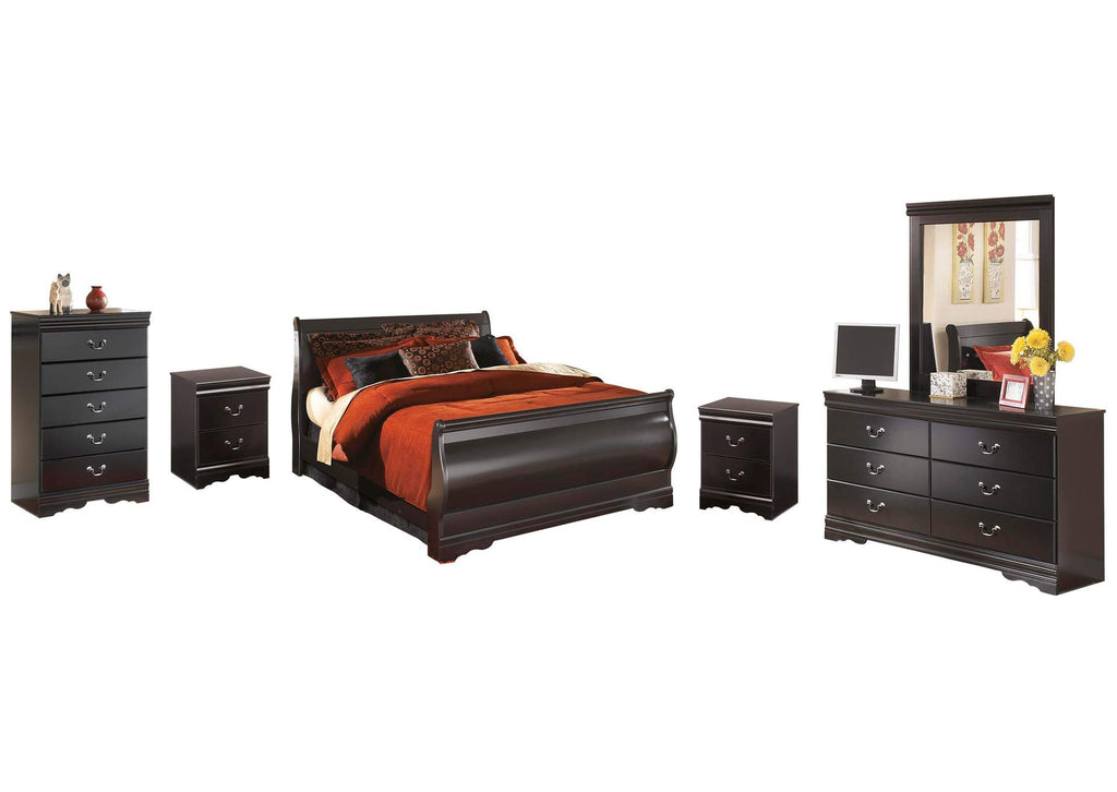Huey Vineyard Queen Sleigh Bed with Mirrored Dresser, Chest and 2 Nightstands
