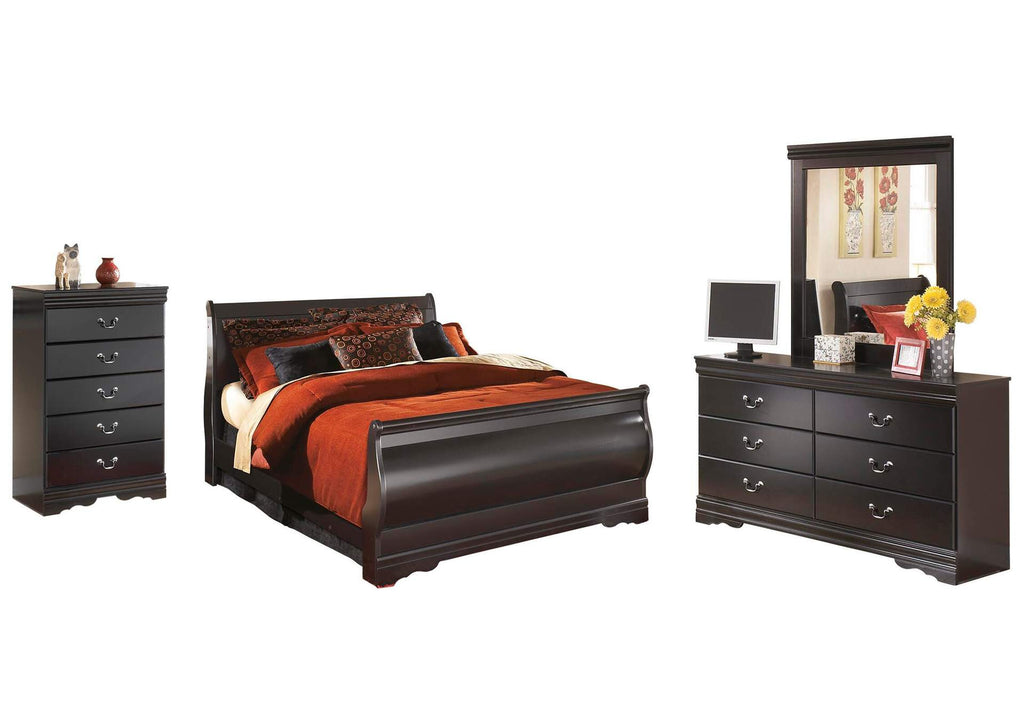 Huey Vineyard Queen Sleigh Bed with Mirrored Dresser and Chest
