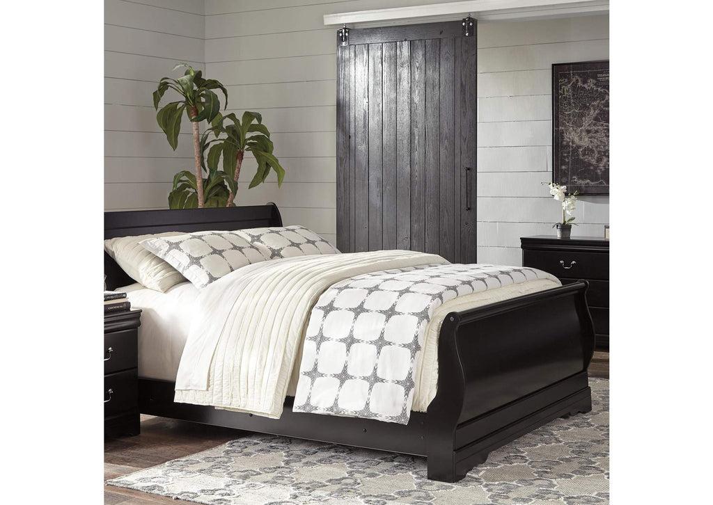 Huey Vineyard Nightstand