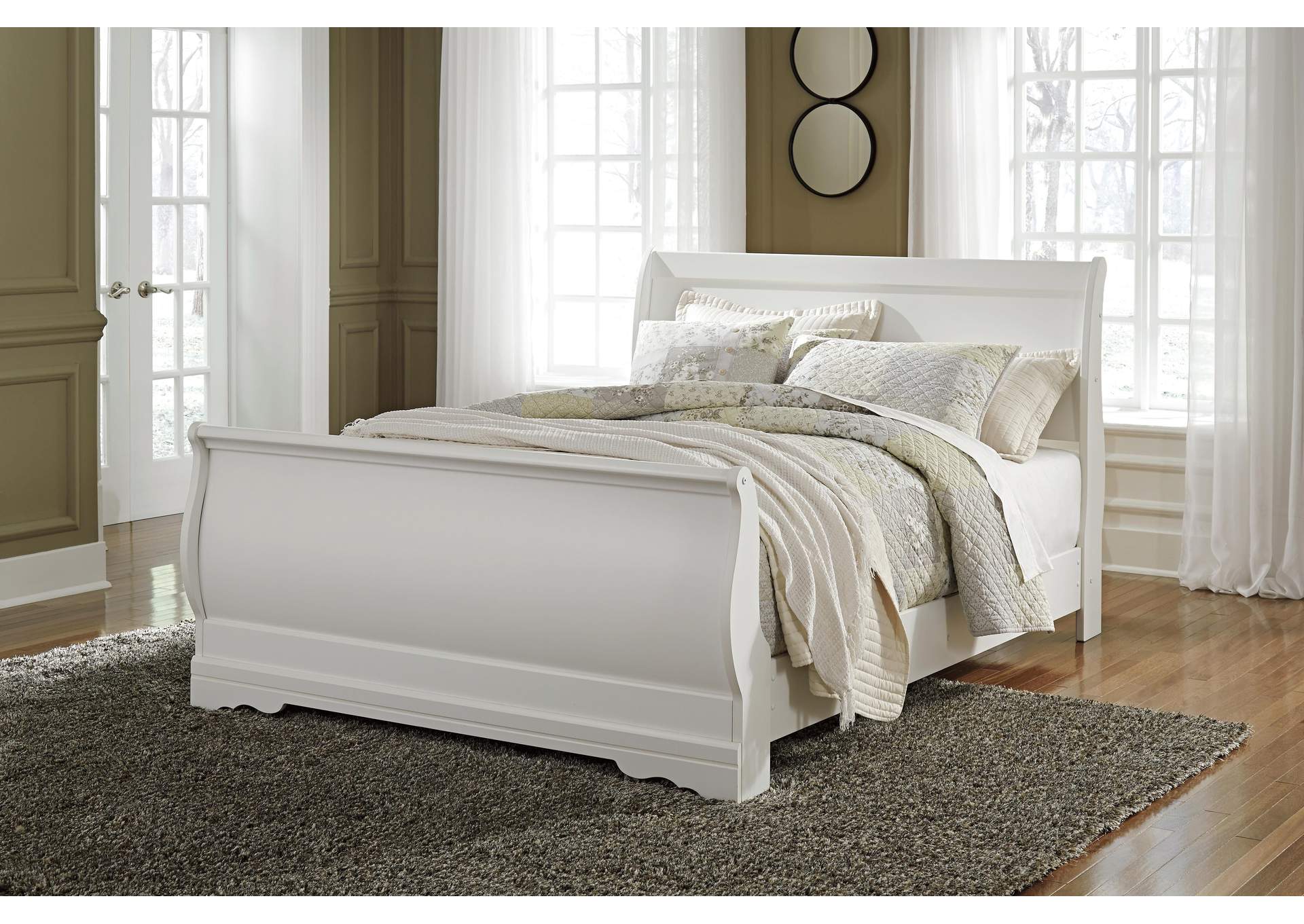 Anarasia Queen Sleigh Bed with Mirrored Dresser and Nightstand