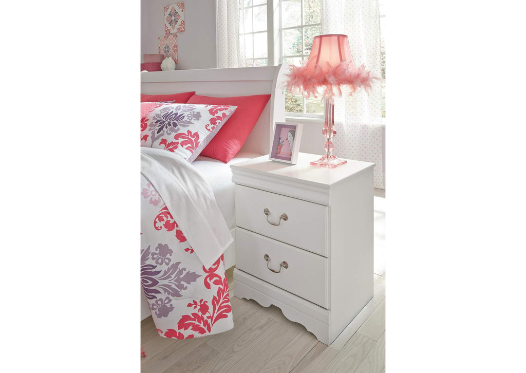 Anarasia Nightstand