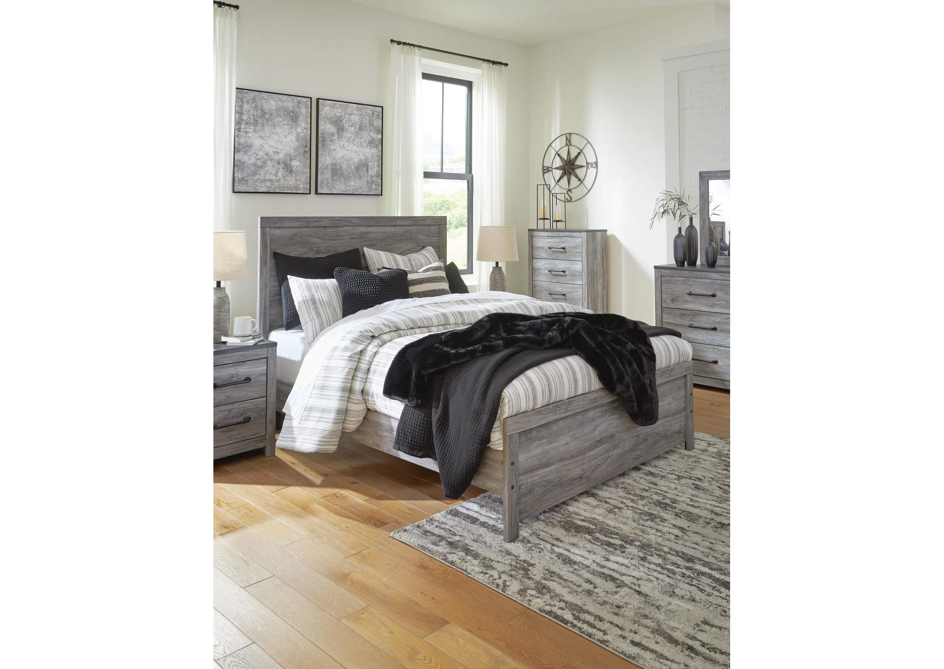 Bronyan Queen Panel Bed with Mirrored Dresser and 2 Nightstands