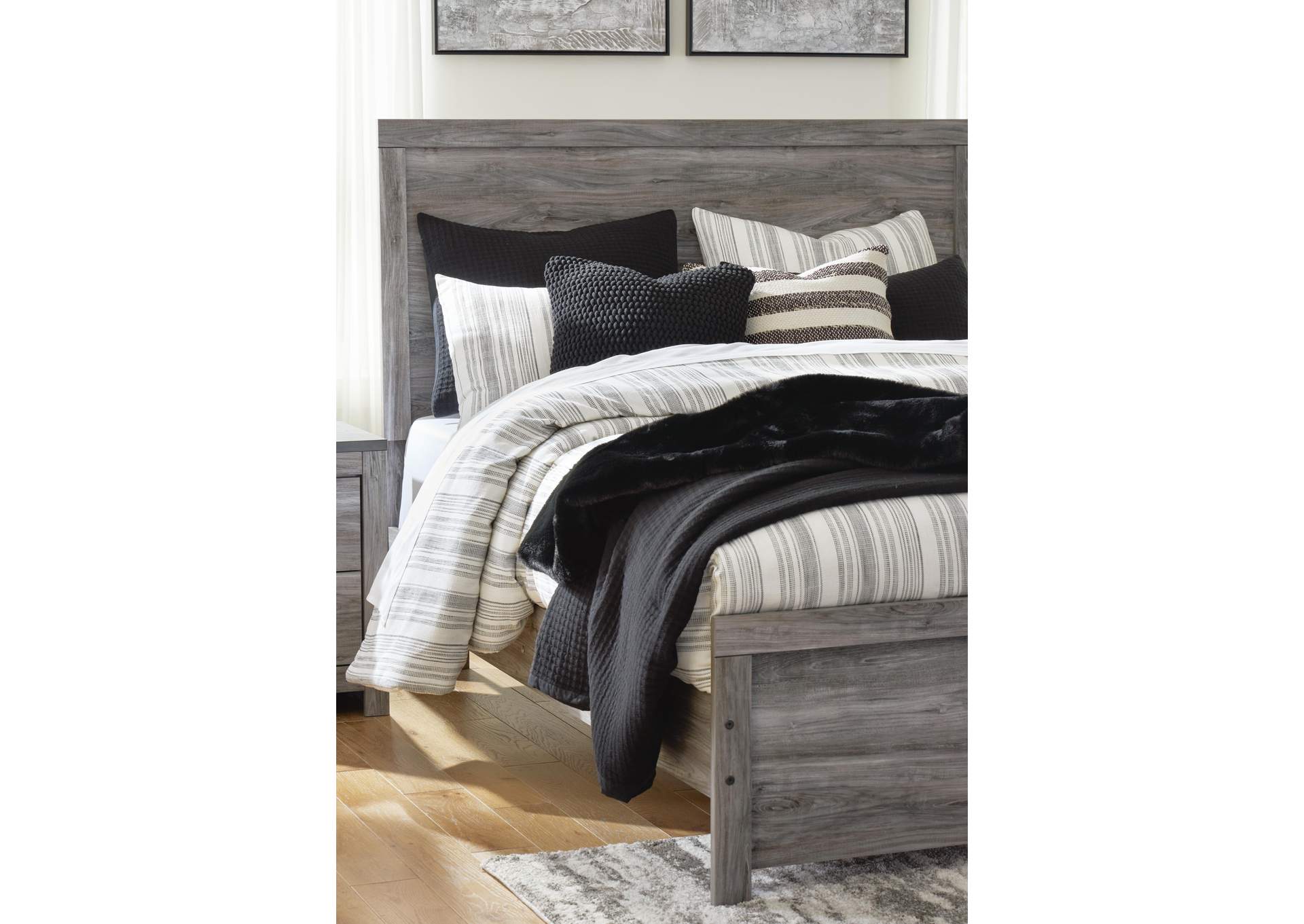 Bronyan King Panel Bed with Mirrored Dresser detail