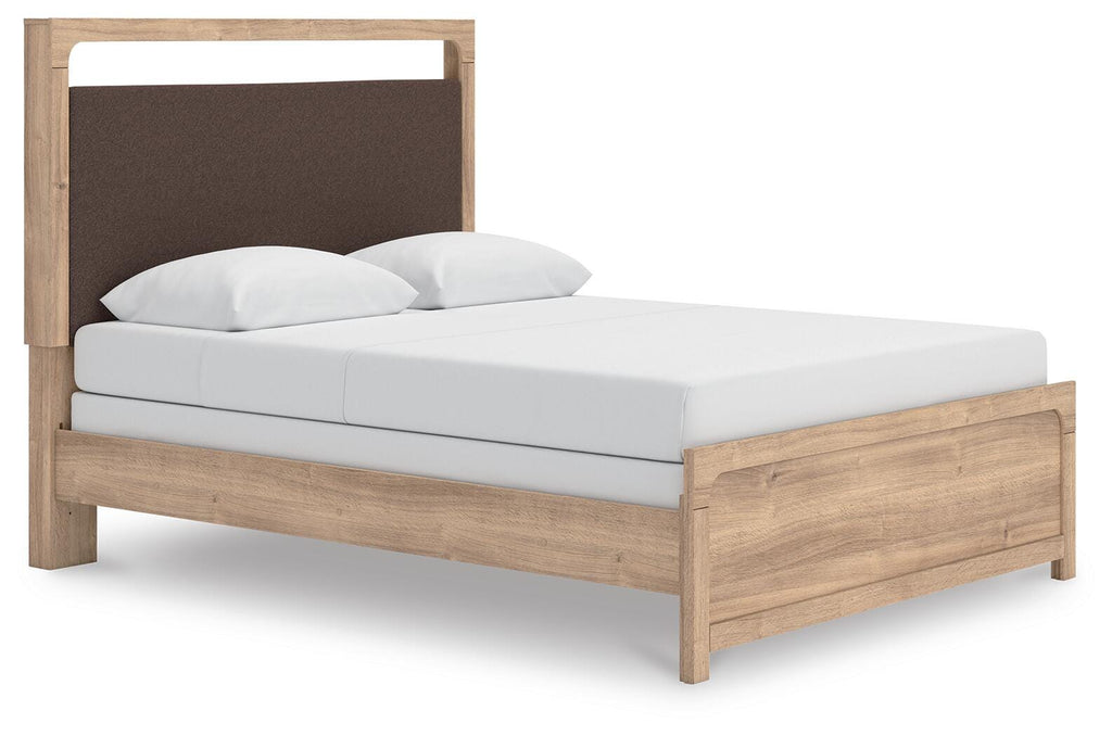 Kinlanni Queen Upholstered Panel Bed in Tan, angle view
