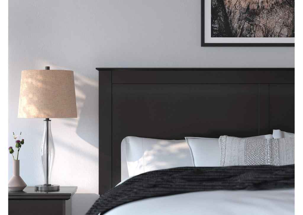 Maribel King Panel Bed with Mirrored Dresser, Chest and Nightstand detail