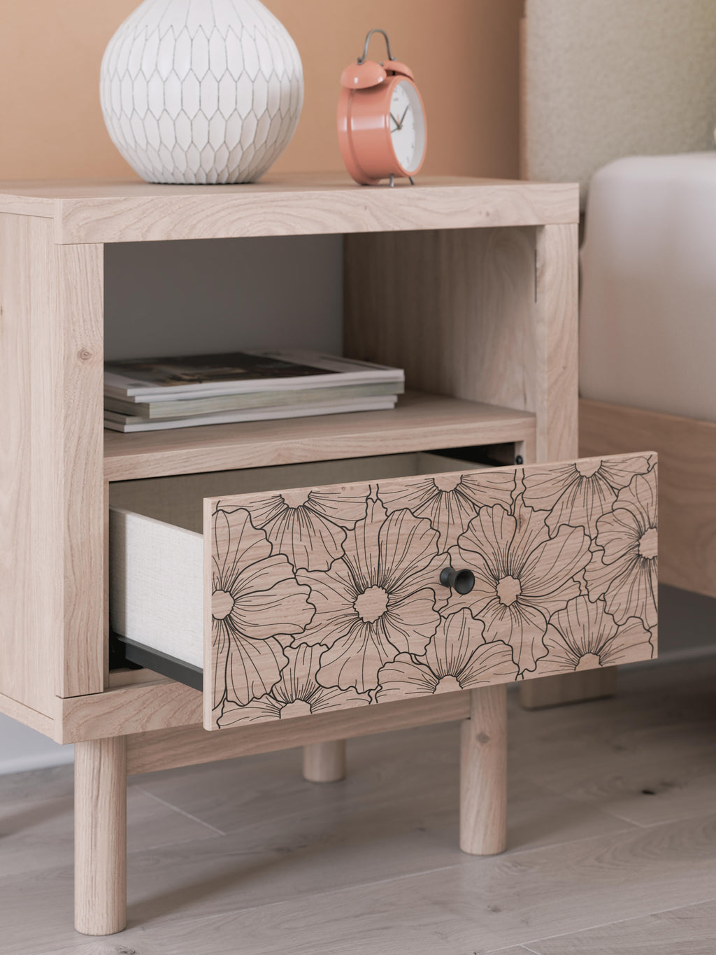 Arloster Nightstand in Tan, detail view