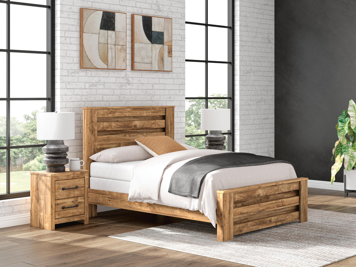 Maystonna Queen Panel Bed in Brown, alternate view 2