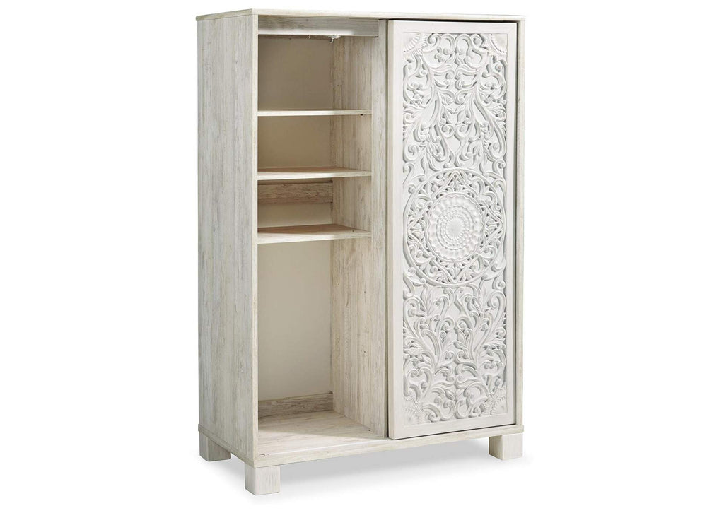 Paxberry Queen Panel Bed with Mirrored Dresser and Chest angled view