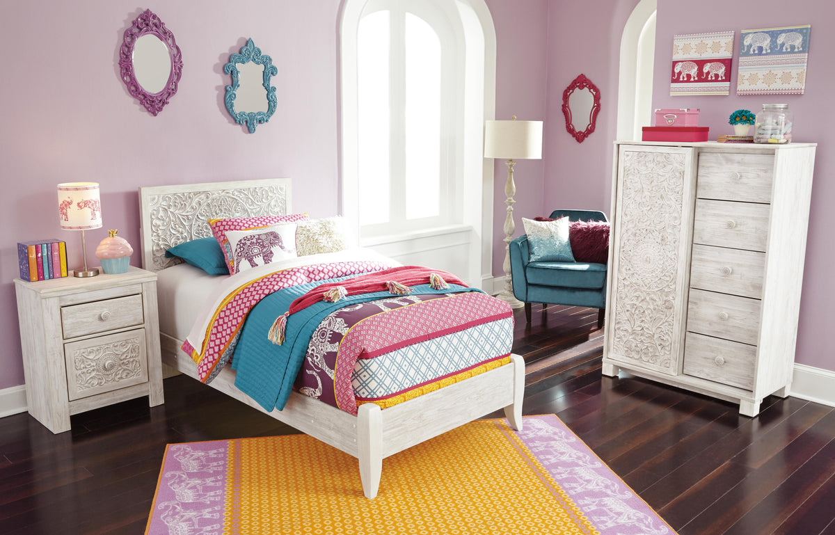 Paxberry Nightstand - image 8