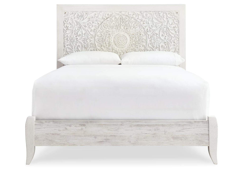 Paxberry Queen Panel Bed with Mirrored Dresser