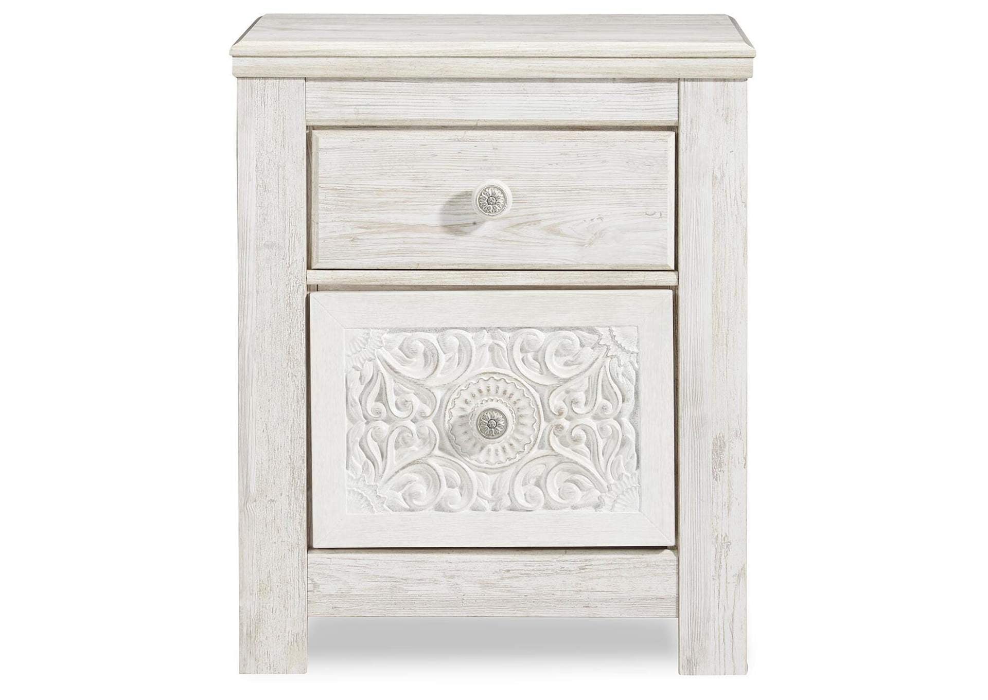 Paxberry Queen Panel Bed with Mirrored Dresser, Chest and Nightstand