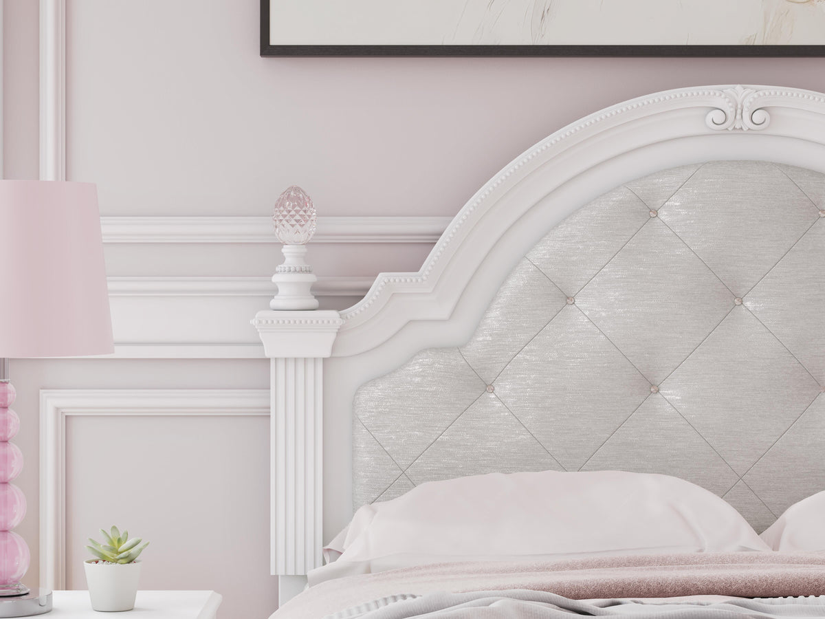 Kozlani Full Upholstered Panel Bed in White, detail view
