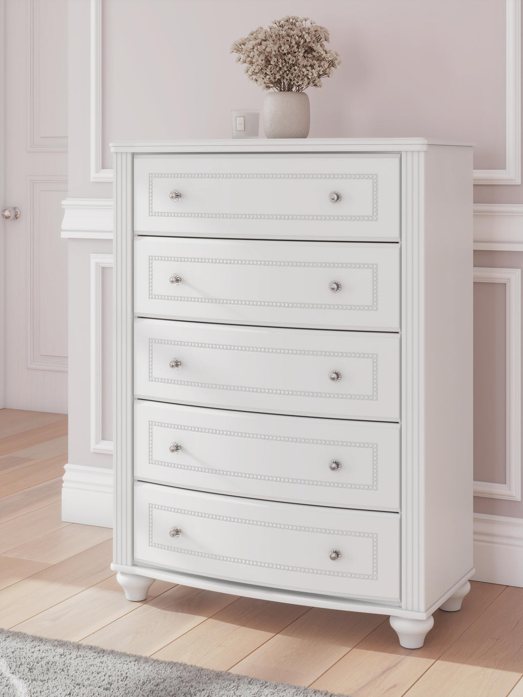 Kozlani Chest of Drawers in White, alternate view 3