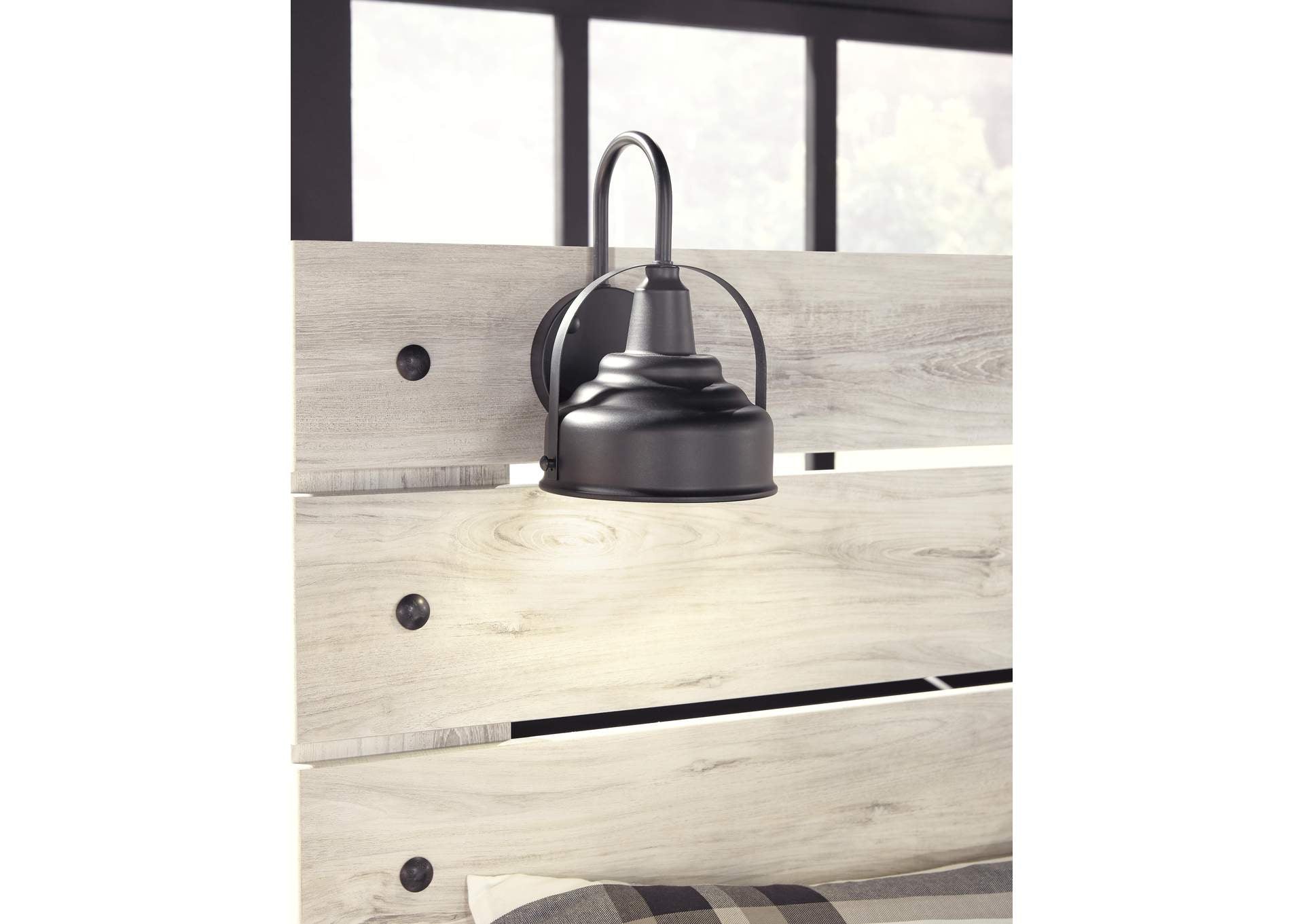 Cambeck Queen Panel Storage Bed
