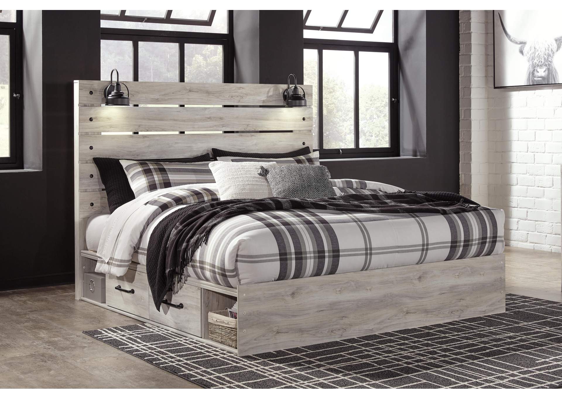 Cambeck King Panel Bed with 4 Storage Drawers with Dresser