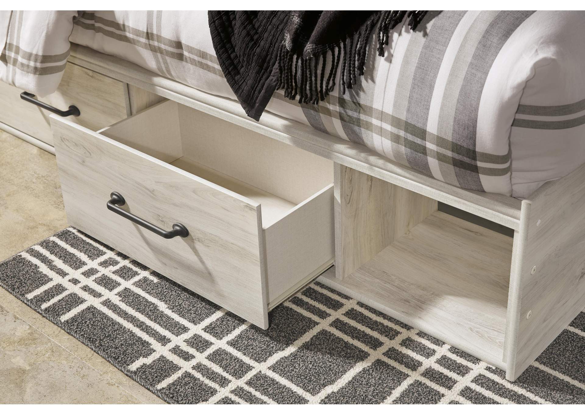 Cambeck Queen Panel Bed with 4 Storage Drawers with Mirrored Dresser and 2 Nightstands detail