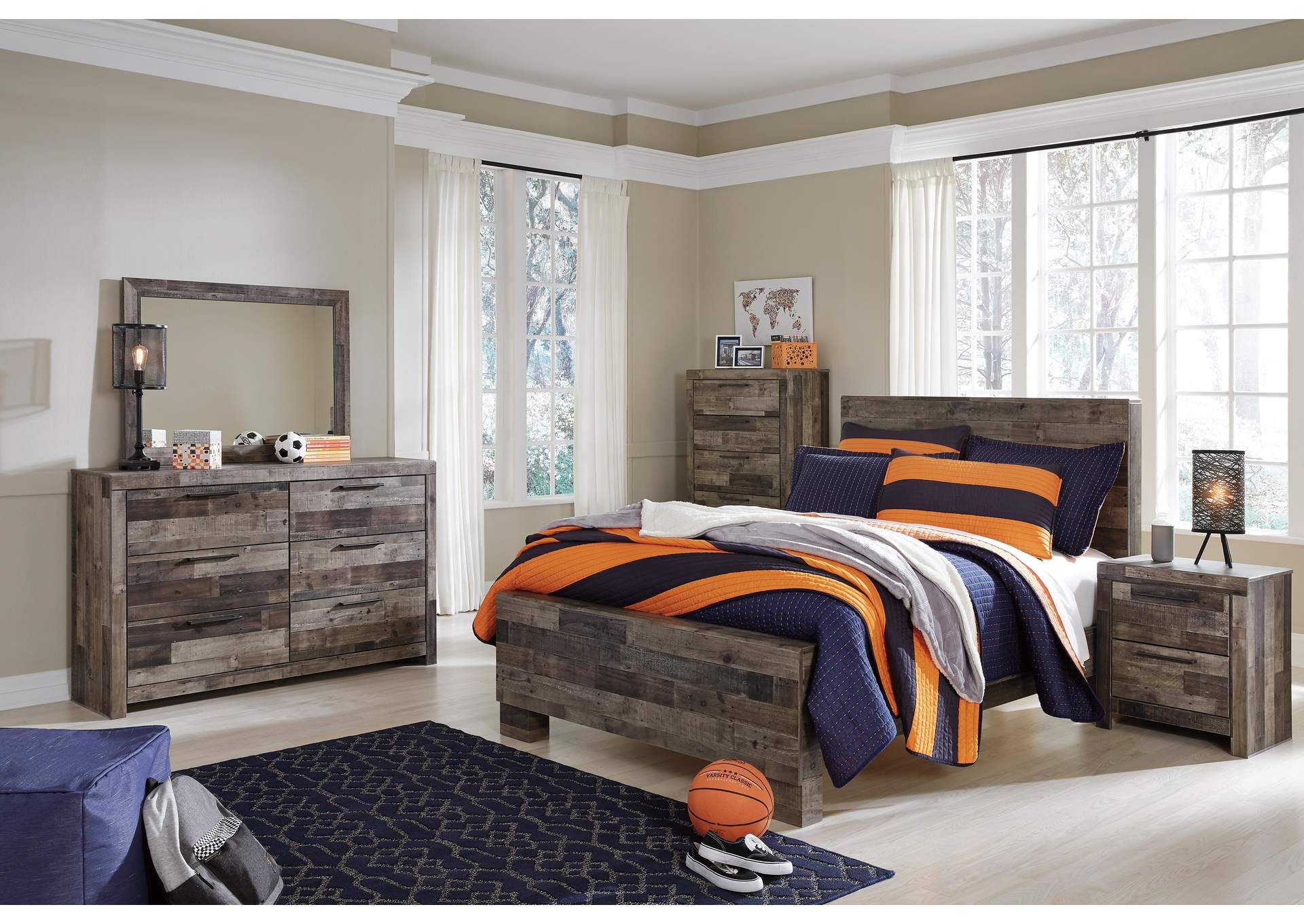 Derekson Full Panel Bed