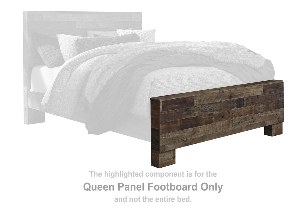Derekson Queen Panel Bed