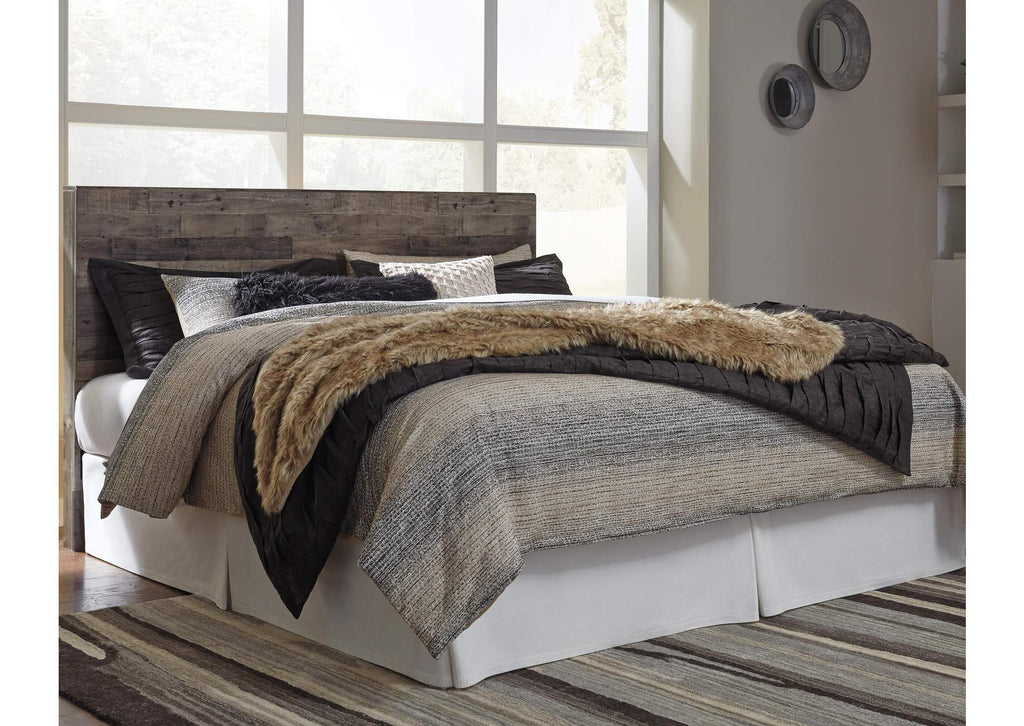 Derekson King Panel Headboard Bed with Dresser room view