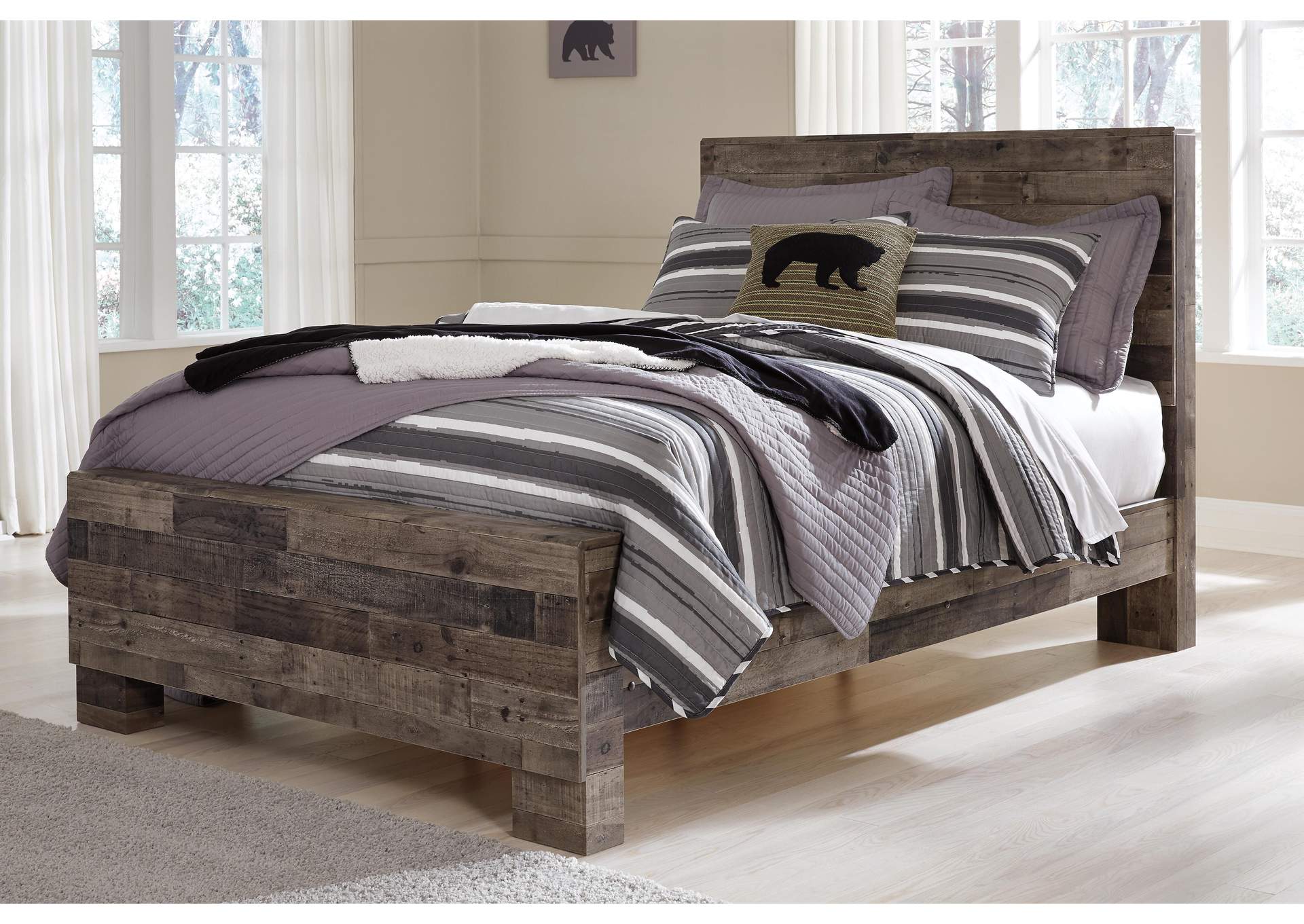 Derekson Full Panel Bed with Mirrored Dresser and 2 Nightstands