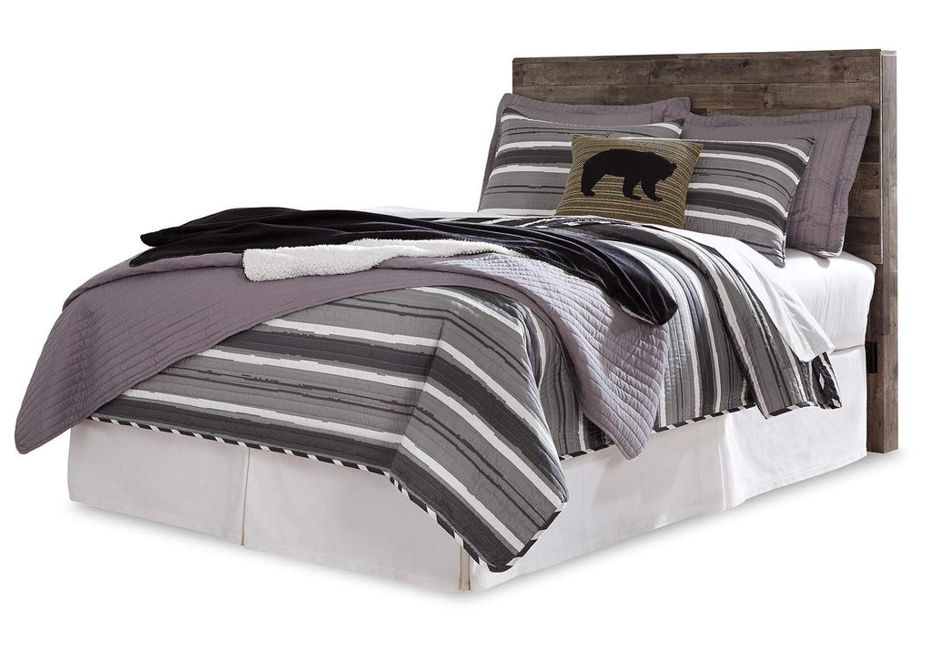 Derekson Full Panel Headboard Bed with Mirrored Dresser, Chest and Nightstand
