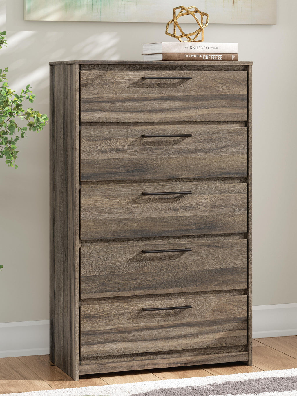 Elbrim Chest of Drawers in Brown, alternate view 3