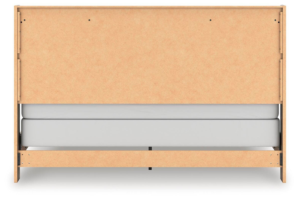 Elbrim King Panel Bed in Brown, back view