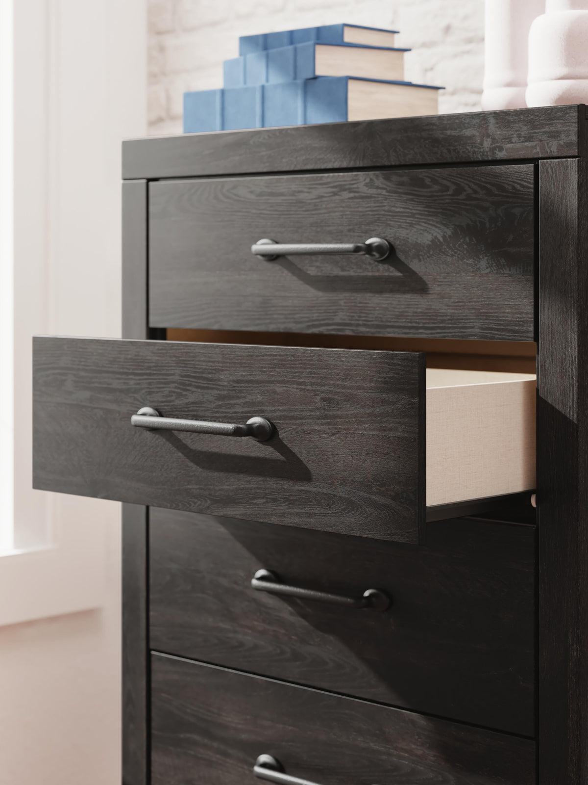 Hollivern Chest of Drawers in Dark Gray, detail view