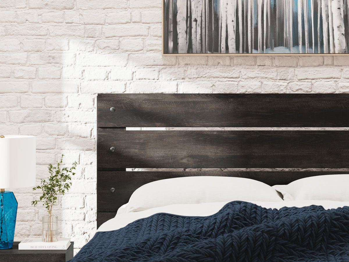 Hollivern King Panel Bed in Dark Gray, detail view