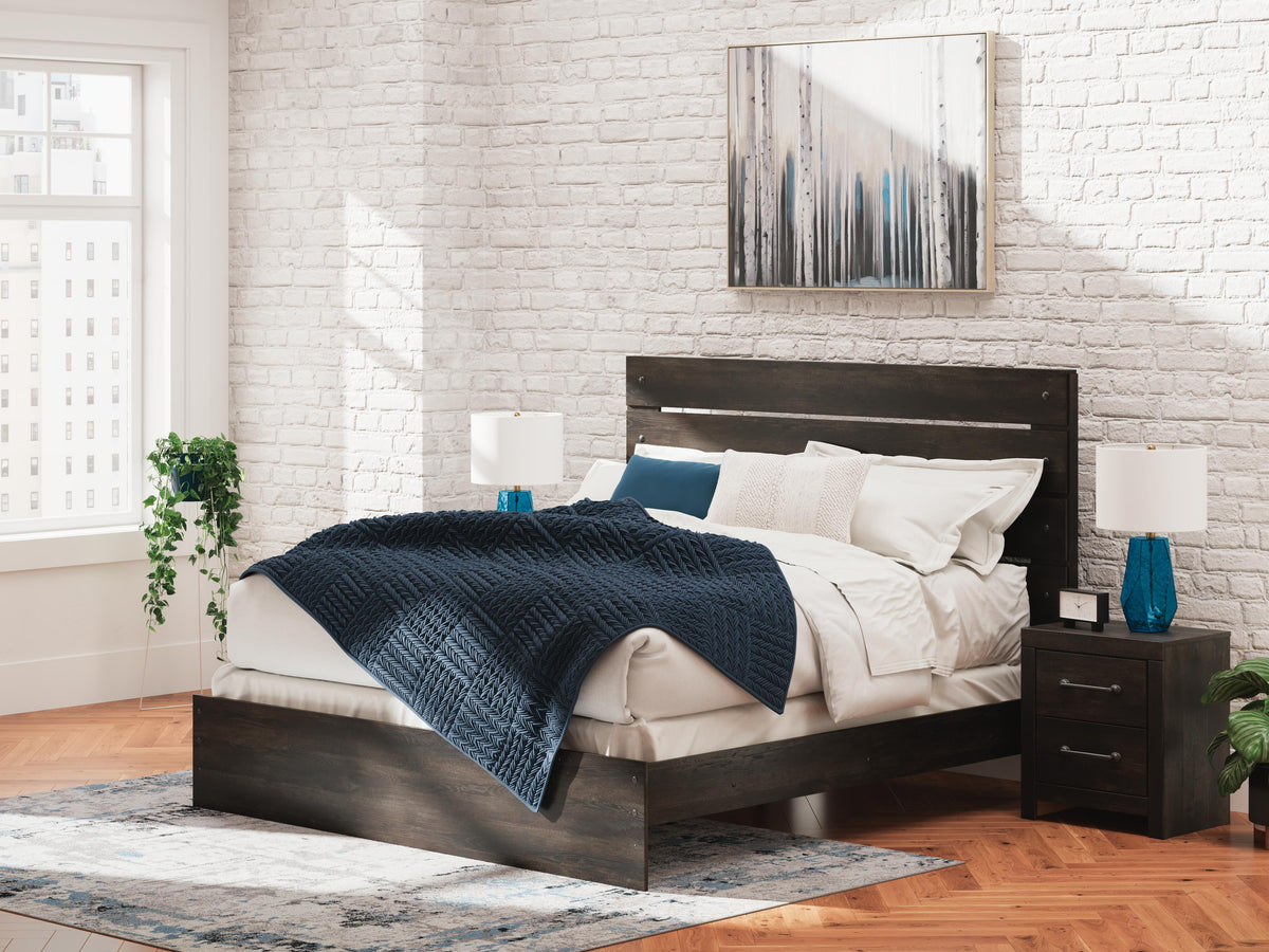 Hollivern King Panel Bed in Dark Gray, alternate view 2