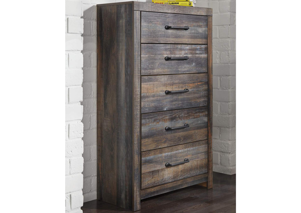 Drystan Queen Panel Headboard Bed with Mirrored Dresser, Chest and 2 Nightstands room view