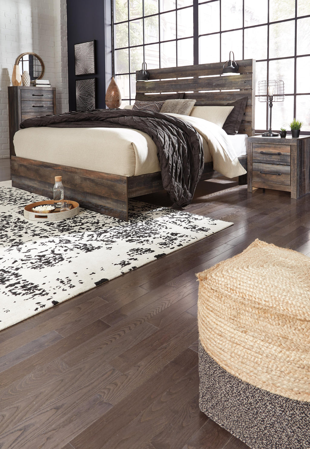 Drystan King Panel Bed in Multi, lifestyle view