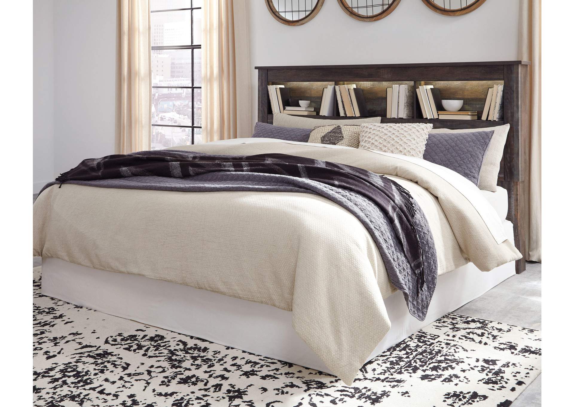 Drystan King/California King Bookcase Headboard Bed with Mirrored Dresser and Chest room view