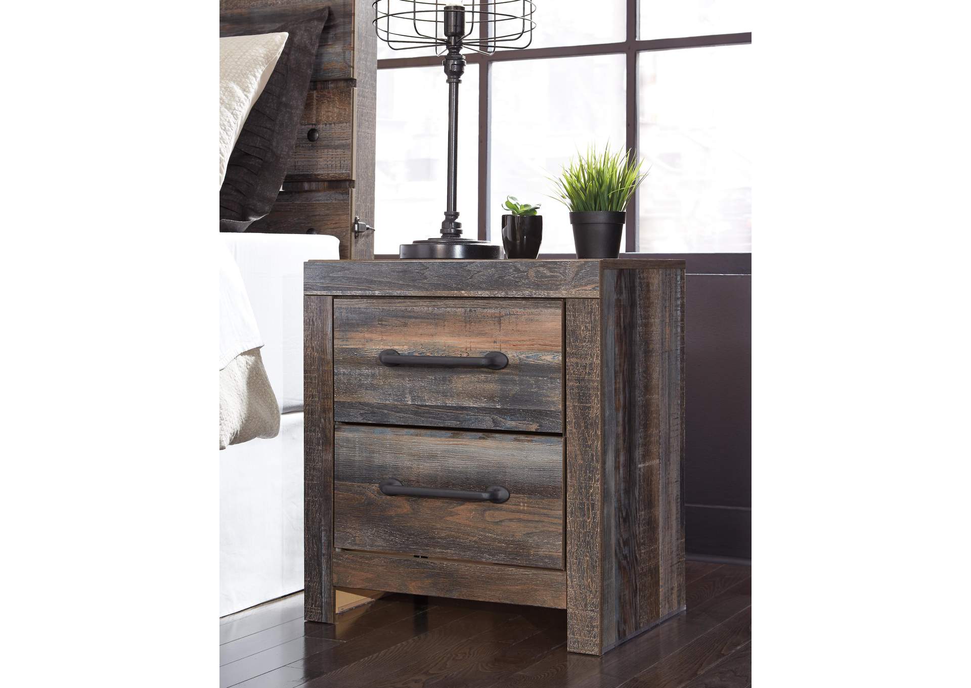 Drystan Queen Panel Bed with Dresser and Nightstand