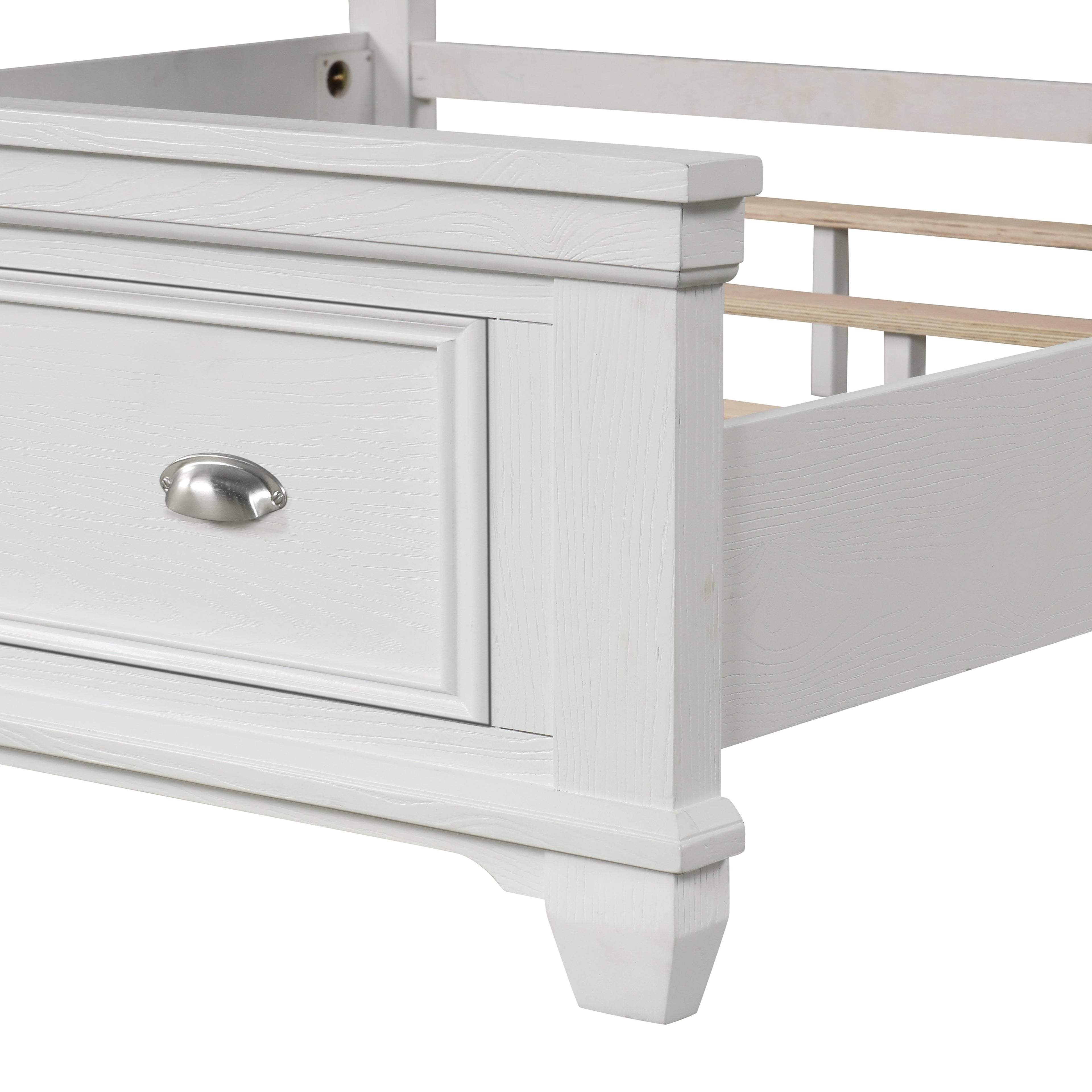 Jamestown 5''0" Queen Bed - White