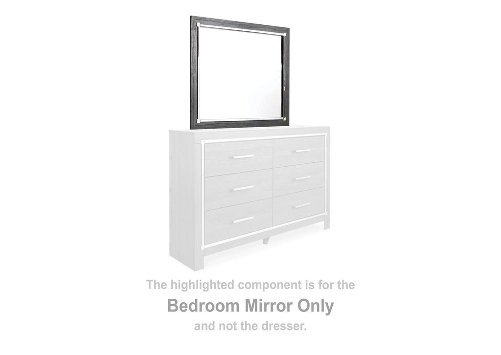 Lodanna Bedroom Mirror room view